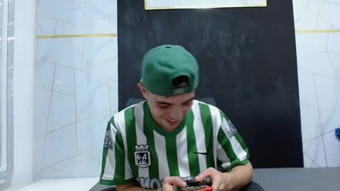   online show from January 7, 8:44 pm