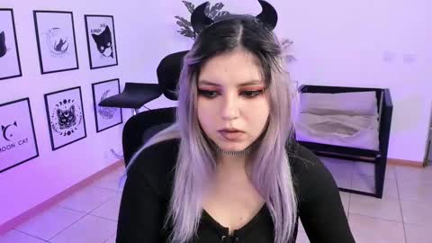 Dia online show from January 28, 8:15 pm