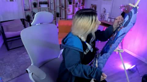 Dia online show from September 10, 5:35 pm