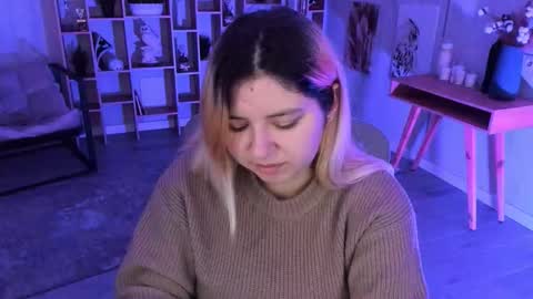 Dia online show from October 18, 7:47 pm