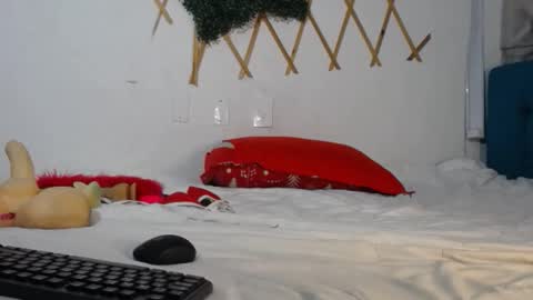 Snapshot of diabla_sexyboobs chatting on October 28, 7:45 am D I A B L A online show from October 28, 7:45 am