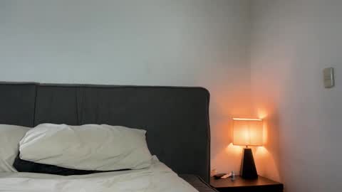 Diego online show from February 1, 9:51 pm