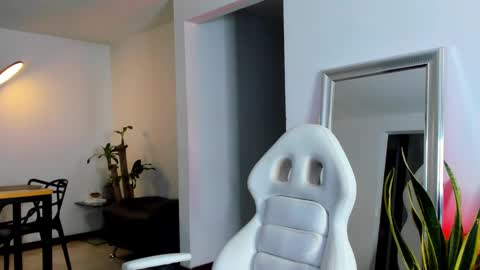 Diego online show from February 7, 11:45 pm