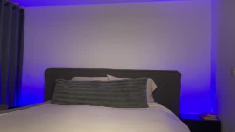 Diego online show from September 24, 11:30 pm