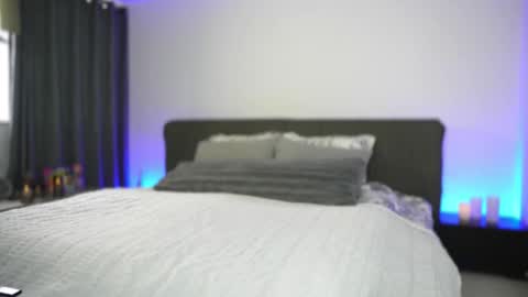 Diego online show from November 20, 9:36 pm