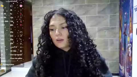 Snapshot of diamond_curls05 chatting on July 27, 3:52 pm DiamondCurls online show from July 27, 3:52 pm