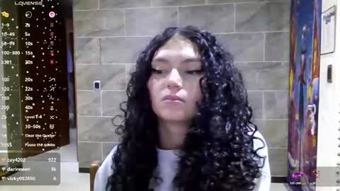 Snapshot of diamond_curls05 chatting on July 28, 7:39 pm DiamondCurls online show from July 28, 7:39 pm