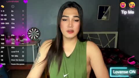 Snapshot of diamond_foxy chatting on December 7, 1:51 pm Wency online show from December 7, 1:51 pm