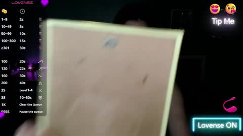 Snapshot of diamond_foxy chatting on December 8, 6:50 pm Wency online show from December 8, 6:50 pm