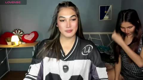 Snapshot of diamond_foxy chatting on February 13, 8:06 am Wency online show from February 13, 8:06 am