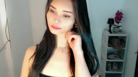 Snapshot of diamond_temptress chatting on June 12, 10:36 am diamond_temptress online show from June 12, 10:36 am