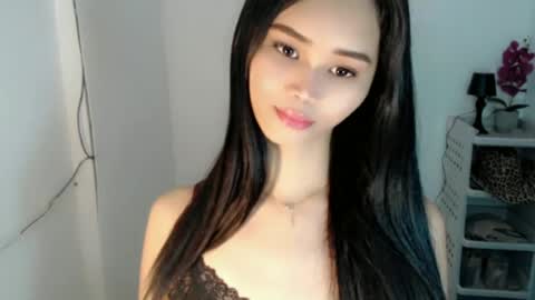 Snapshot of diamond_temptress chatting on June 13, 10:13 am diamond_temptress online show from June 13, 10:13 am