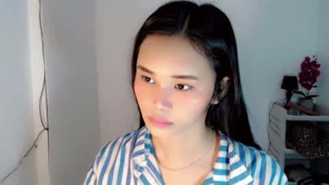 Snapshot of diamond_temptress chatting on June 18, 10:41 am diamond_temptress online show from June 18, 10:41 am