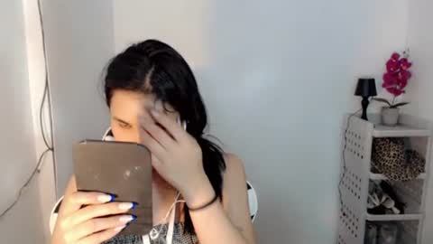 Snapshot of diamond_temptress chatting on July 6, 11:07 am diamond_temptress online show from July 6, 11:07 am