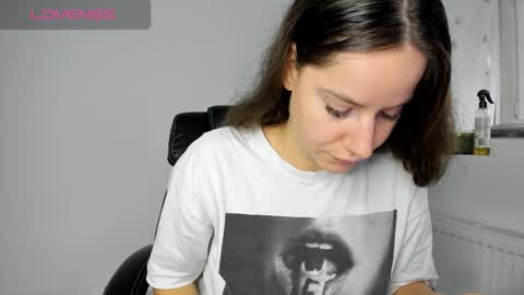 diamondkay_ online show from October 26, 7:36 am