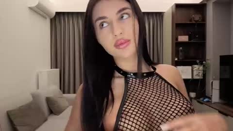 Snapshot of diamondpixie chatting on February 12, 8:15 pm Iris online show from February 12, 8:15 pm