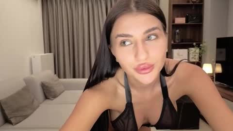 Iris online show from March 21, 9:18 pm