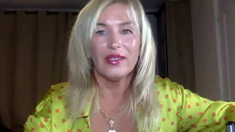 diana583578 online show from October 15, 5:02 pm