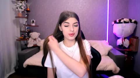 Snapshot of dianaa_lee chatting on February 17, 4:02 pm DIANA online show from February 17, 4:02 pm