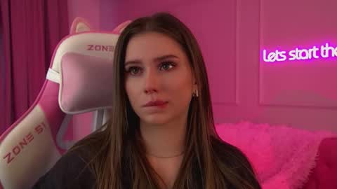 Diana online show from February 4, 9:15 am