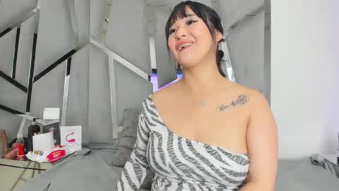 dianarous online show from November 7, 4:12 am