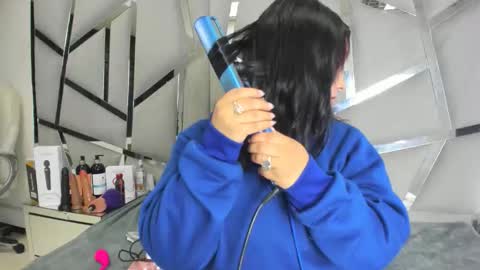 dianarous online show from November 10, 3:16 am