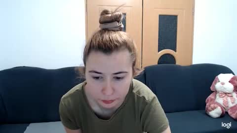 Snapshot of dianasmiey7 chatting on January 27, 9:23 am dianasmiey7 online show from January 27, 9:23 am