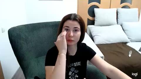 Snapshot of dianasmiey7 chatting on October 28, 10:08 am dianasmiey7 online show from October 28, 10:08 am