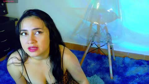 Snapshot of diane_1 chatting on February 4, 10:21 am DIANE online show from February 4, 10:21 am