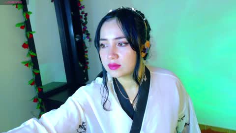 Snapshot of diane_1 chatting on February 8, 10:39 am DIANE online show from February 8, 10:39 am