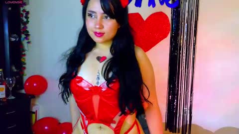 Snapshot of diane_1 chatting on February 14, 11:53 am DIANE online show from February 14, 11:53 am