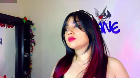 Snapshot of diane_1 chatting on February 25, 10:26 am DIANE online show from February 25, 10:26 am
