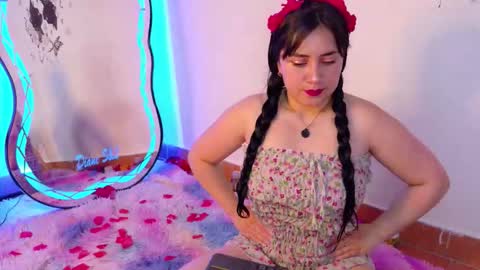 Snapshot of diane_1 chatting on September 23, 11:02 am DIANE online show from September 23, 11:02 am