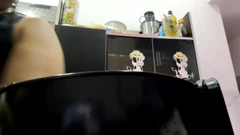 DIANE online show from April 13, 12:32 pm