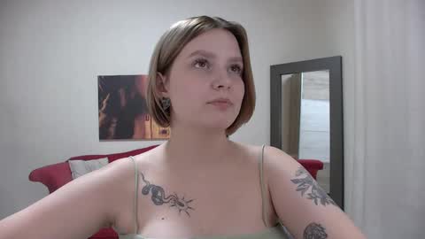 Diane Mills online show from January 29, 12:01 am