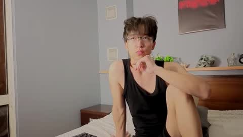 Snapshot of dianinav chatting on February 14, 2:25 pm Adam online show from February 14, 2:25 pm