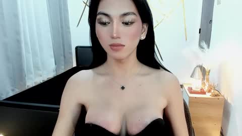 Kianna online show from February 3, 10:36 am