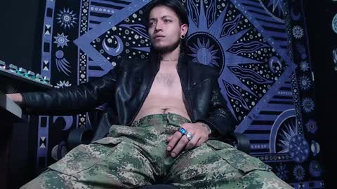 DICAPRIO online show from February 3, 12:15 am