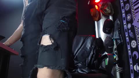 DICAPRIO online show from March 7, 6:54 pm