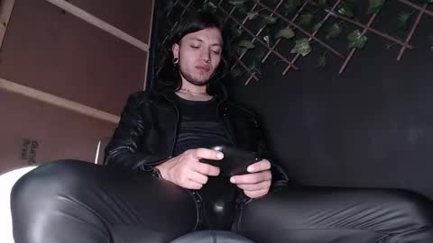 DICAPRIO online show from September 17, 2:02 am