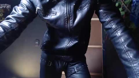 DICAPRIO online show from November 4, 1:05 am