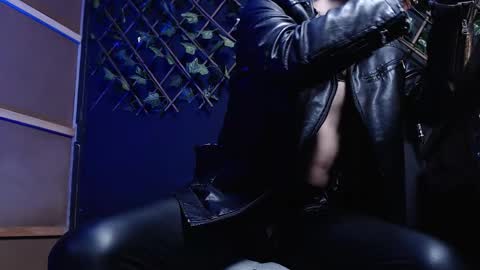 DICAPRIO online show from December 3, 4:31 am