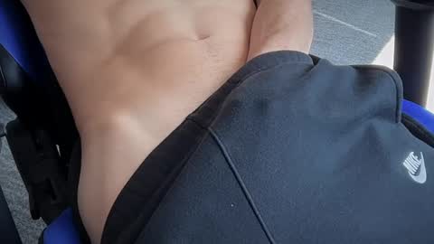 dickbboy19 online show from September 16, 6:31 pm