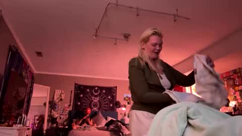 Beau online show from October 18, 8:04 am