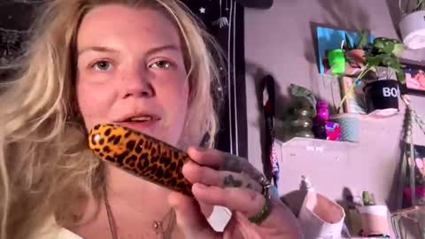 Beau online show from November 8, 11:10 am