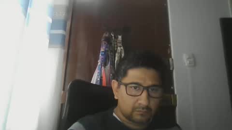 Snapshot of dickeduardo chatting on December 7, 12:02 pm dickeduardo online show from December 7, 12:02 pm