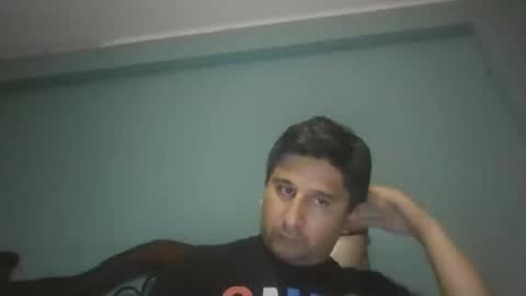 Snapshot of dickeduardo chatting on December 11, 2:19 am dickeduardo online show from December 11, 2:19 am