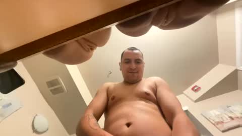Snapshot of dickemdown93est chatting on August 2, 3:32 pm dickemdown93est online show from August 2, 3:32 pm