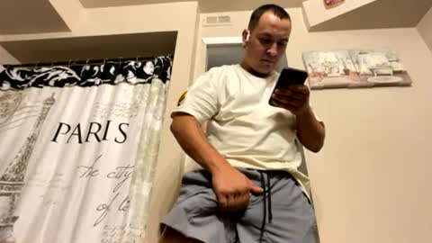 Snapshot of dickemdown93est chatting on August 3, 4:33 am dickemdown93est online show from August 3, 4:33 am