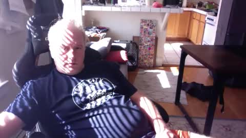 Snapshot of dickflasher5 chatting on April 5, 3:42 pm Richard Fleischer online show from April 5, 3:42 pm